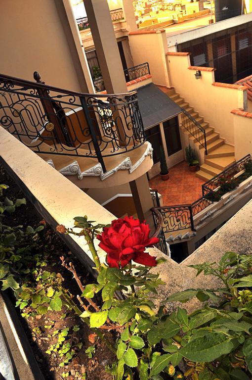 San Marino Royal Hotel Sucre Exterior photo